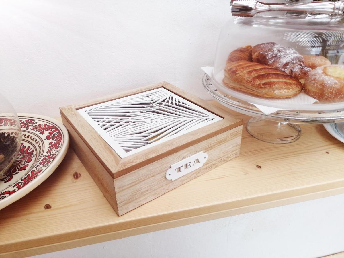 B&B Sea Salt แตร์ราซีนี ภายนอก รูปภาพ