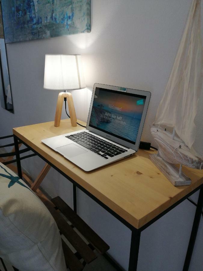 B&B Sea Salt แตร์ราซีนี ภายนอก รูปภาพ