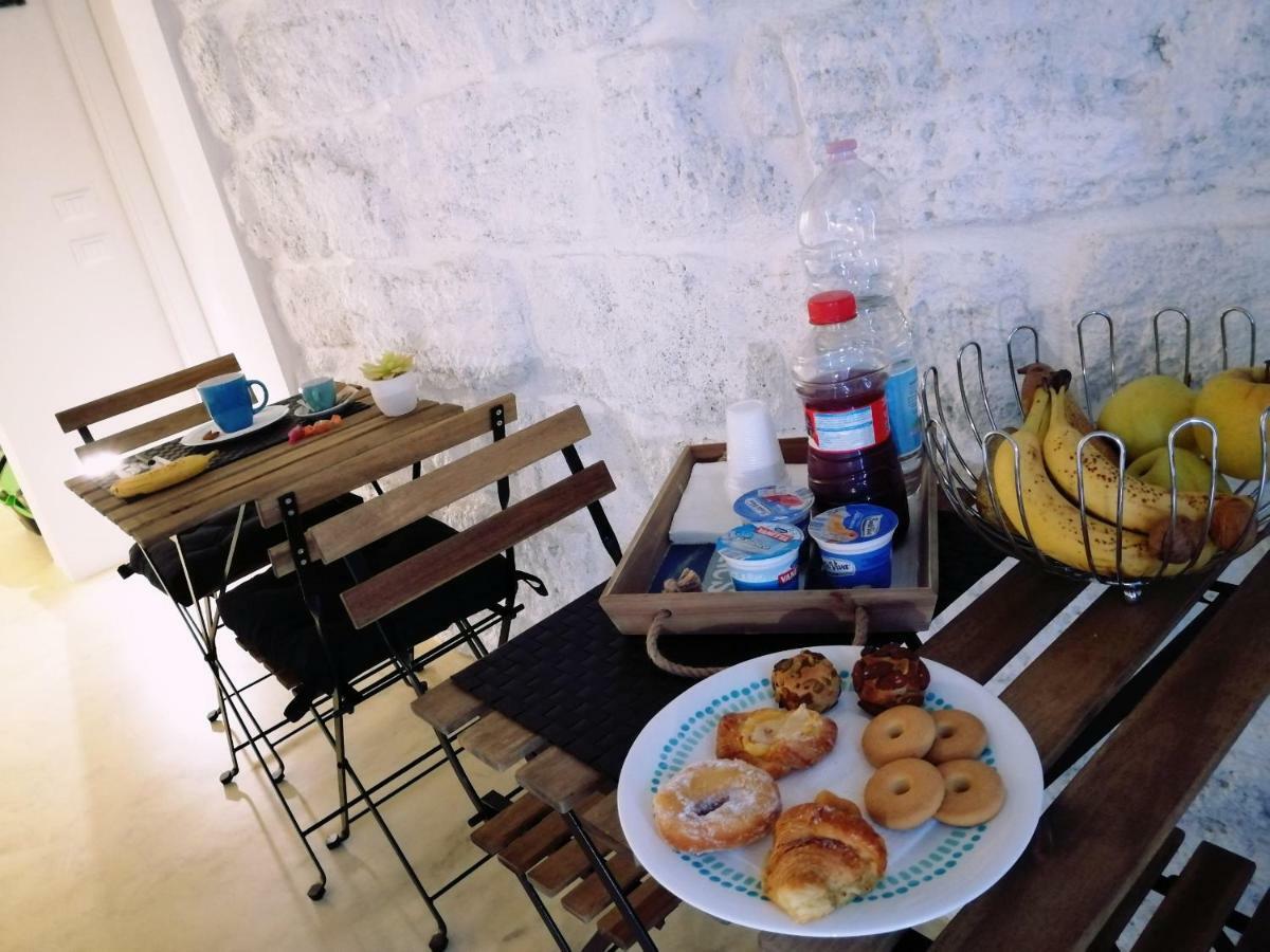 B&B Sea Salt แตร์ราซีนี ภายนอก รูปภาพ